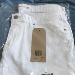 Levi’s 711 Skinny Jeans, White